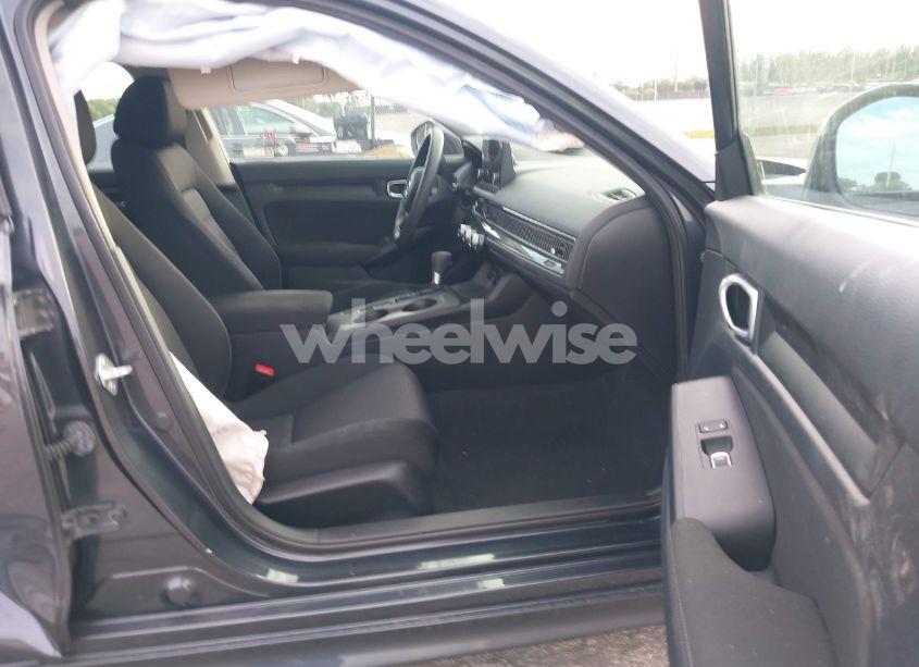 Photo 5 of 2022 Honda Civic LX (VIN 2HGFE2F25NH517802)