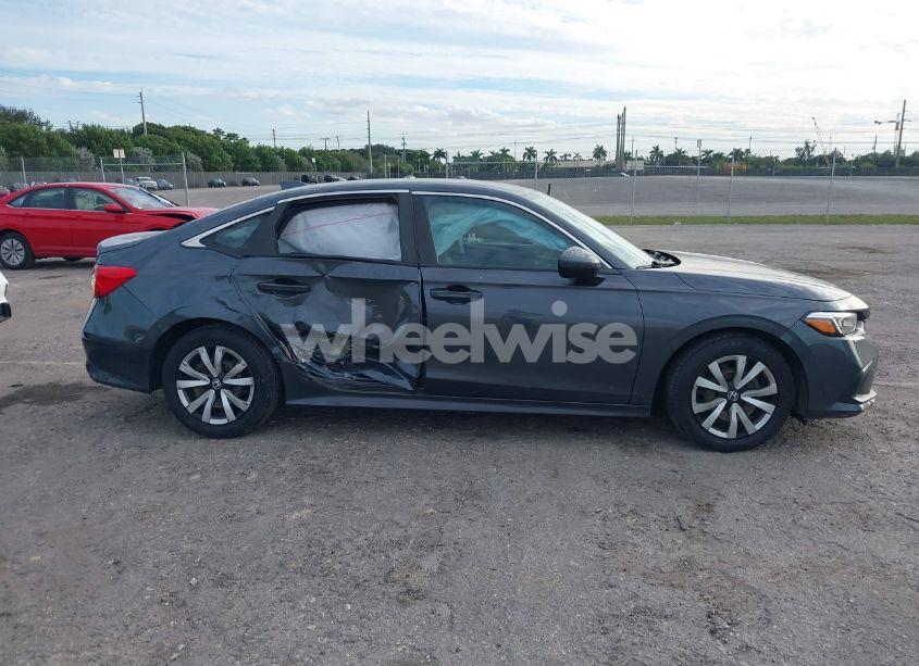 Photo 6 of 2022 Honda Civic LX (VIN 2HGFE2F25NH517802)