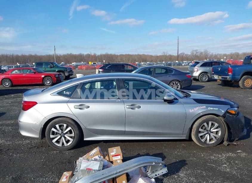 Photo 14 of 2022 Honda Civic LX (VIN 2HGFE2F25NH574209)