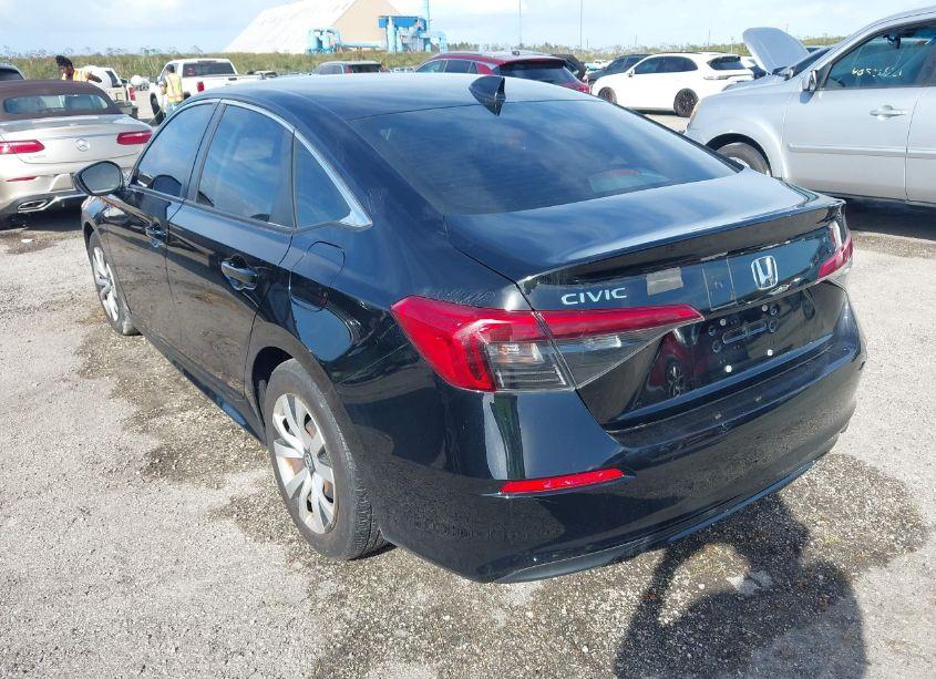 Photo 3 of 2022 Honda Civic LX (VIN 2HGFE2F26NH508994)