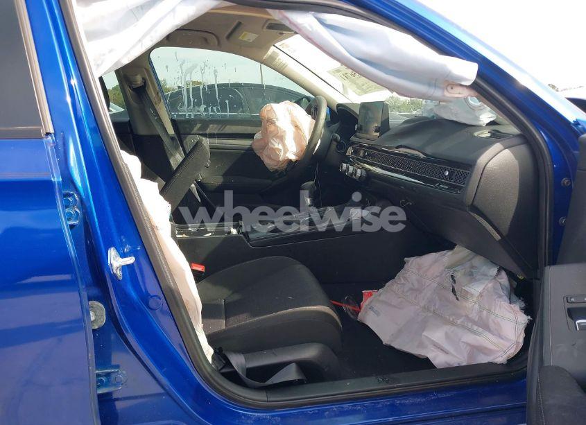 Photo 5 of 2022 Honda Civic LX (VIN 2HGFE2F26NH514469)