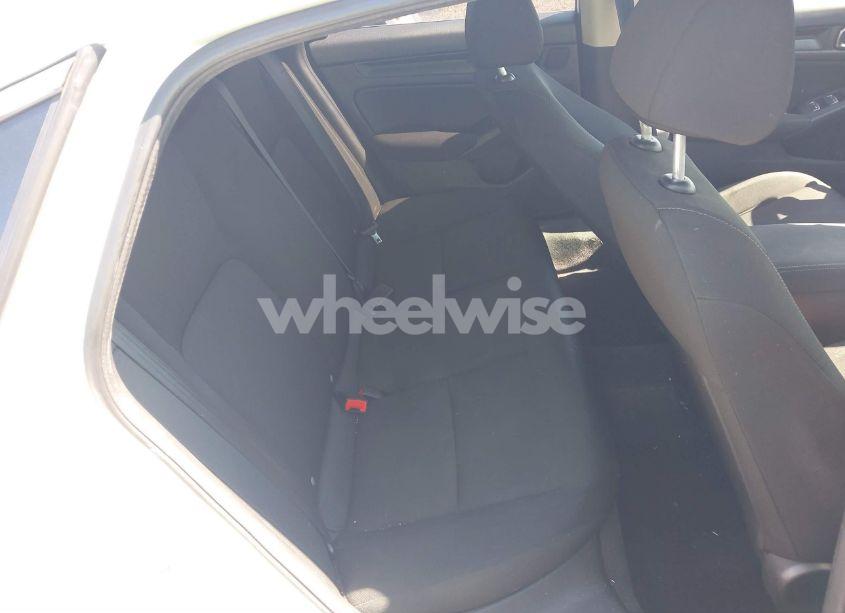 Photo 8 of 2022 Honda Civic LX (VIN 2HGFE2F26NH527285)