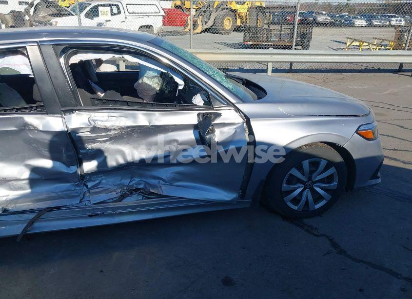 Photo 11 of 2022 Honda Civic LX (VIN 2HGFE2F26NH541686)