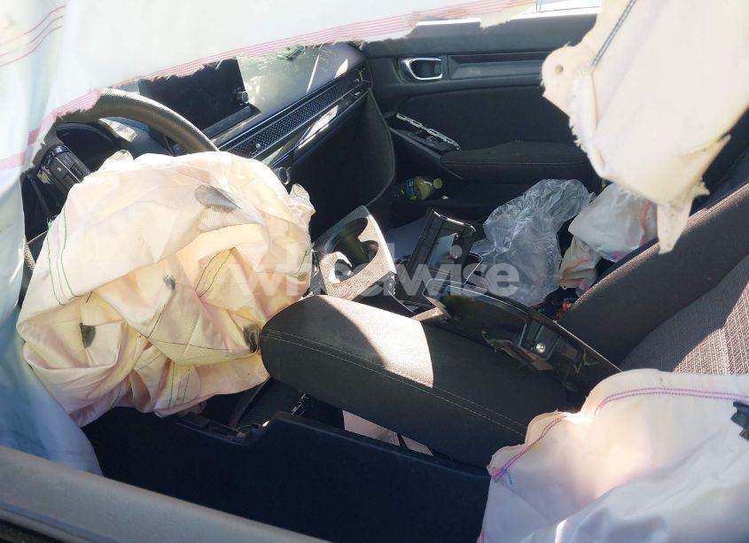 Photo 5 of 2022 Honda Civic LX (VIN 2HGFE2F26NH541686)