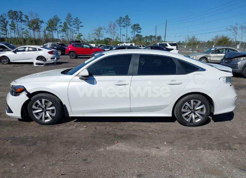 Photo 14 of 2022 Honda Civic LX (VIN 2HGFE2F26NH545818)