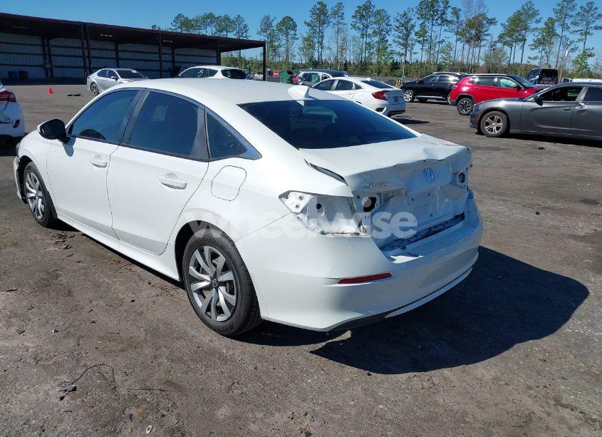 Photo 3 of 2022 Honda Civic LX (VIN 2HGFE2F26NH545818)