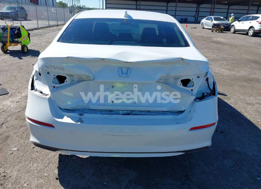 Photo 6 of 2022 Honda Civic LX (VIN 2HGFE2F26NH545818)
