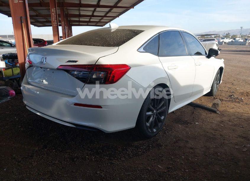 Photo 4 of 2022 Honda Civic LX (VIN 2HGFE2F26NH546709)