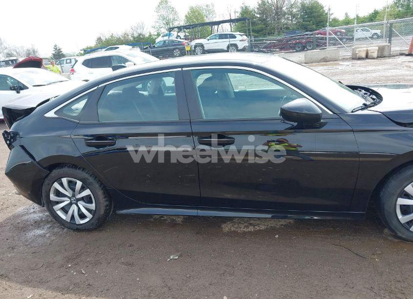 Photo 14 of 2022 Honda Civic LX (VIN 2HGFE2F26NH564045)