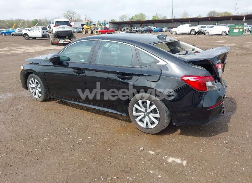 Photo 3 of 2022 Honda Civic LX (VIN 2HGFE2F26NH564045)