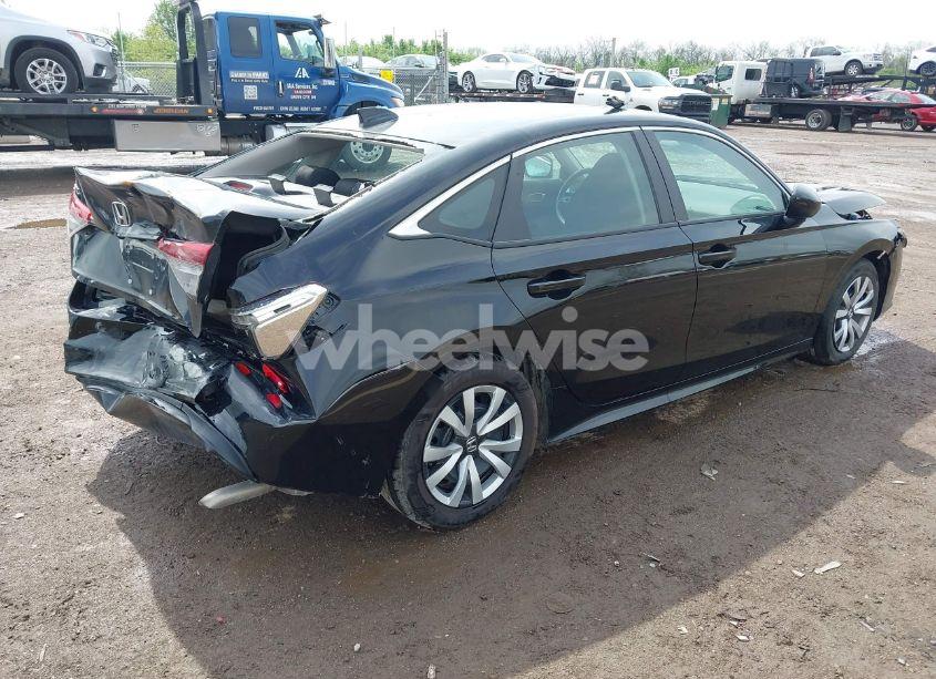 Photo 4 of 2022 Honda Civic LX (VIN 2HGFE2F26NH564045)