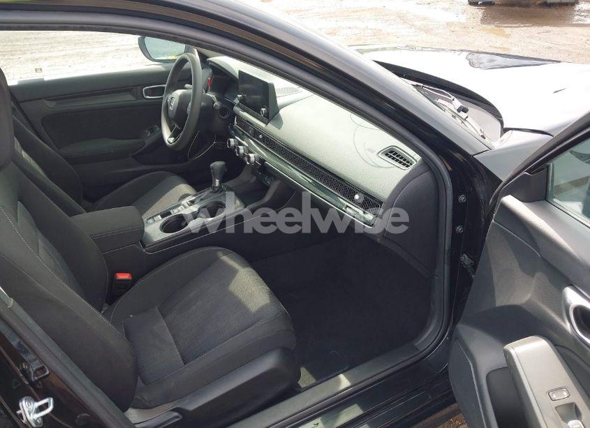 Photo 5 of 2022 Honda Civic LX (VIN 2HGFE2F26NH564045)