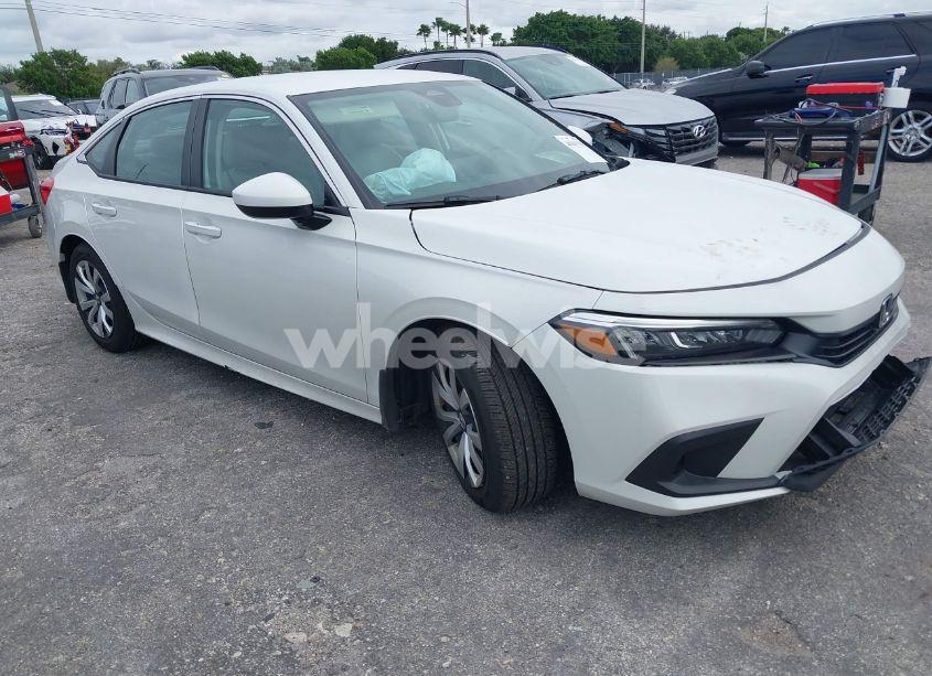 2024 Honda Civic LX (VIN 2HGFE2F26RH553634) main photo