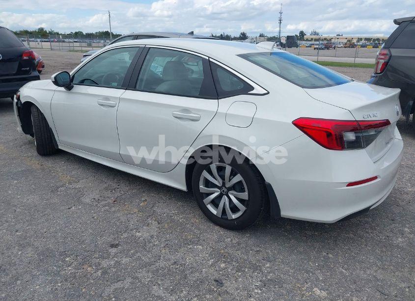 Photo 3 of 2024 Honda Civic LX (VIN 2HGFE2F26RH553634)