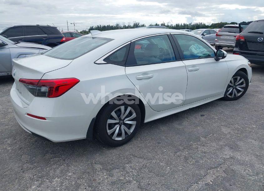 Photo 4 of 2024 Honda Civic LX (VIN 2HGFE2F26RH553634)