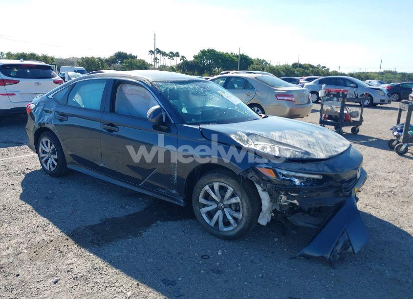 2024 Honda Civic LX (VIN 2HGFE2F27RH552539) main photo