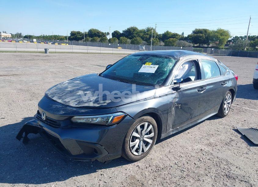 Photo 2 of 2024 Honda Civic LX (VIN 2HGFE2F27RH552539)