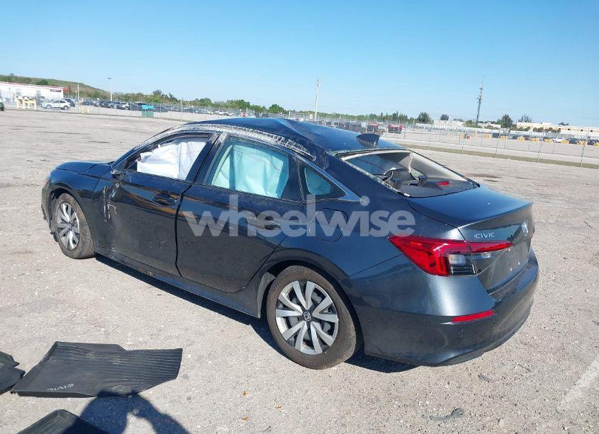 Photo 3 of 2024 Honda Civic LX (VIN 2HGFE2F27RH552539)