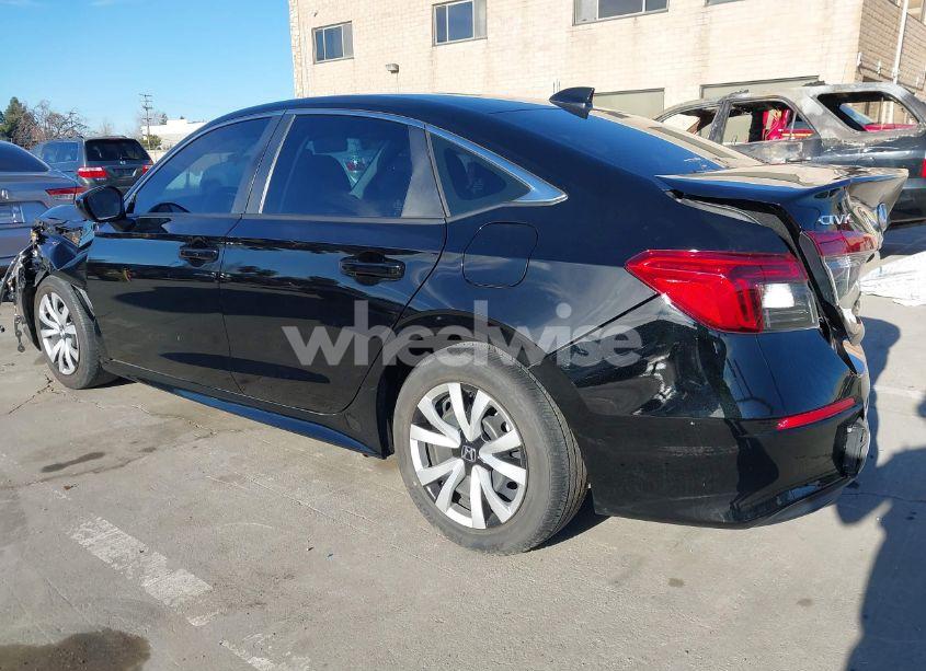 Photo 3 of 2022 Honda Civic LX (VIN 2HGFE2F28NH505689)