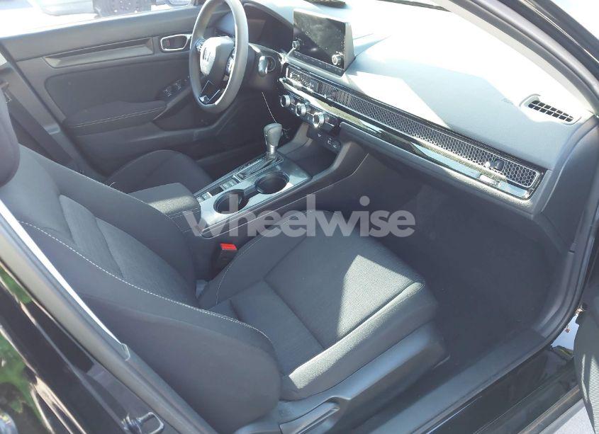 Photo 5 of 2022 Honda Civic LX (VIN 2HGFE2F28NH505689)