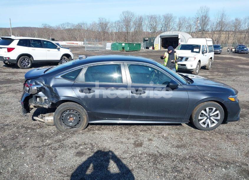 Photo 13 of 2022 Honda Civic LX (VIN 2HGFE2F28NH516644)