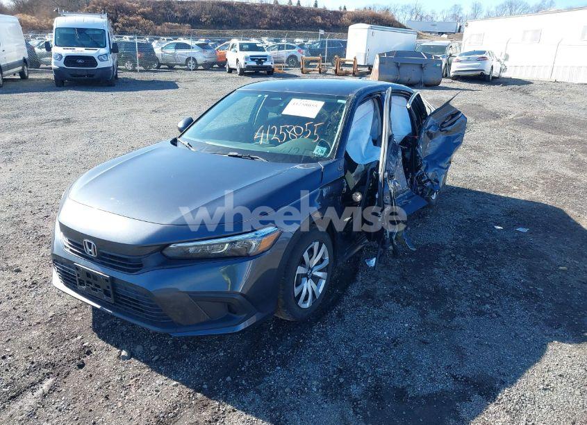 Photo 2 of 2022 Honda Civic LX (VIN 2HGFE2F28NH516644)