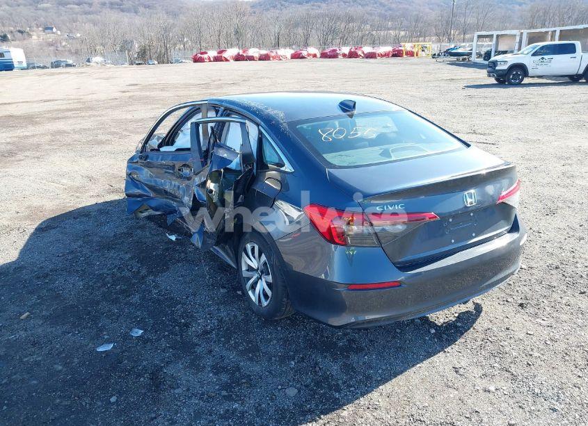 Photo 3 of 2022 Honda Civic LX (VIN 2HGFE2F28NH516644)