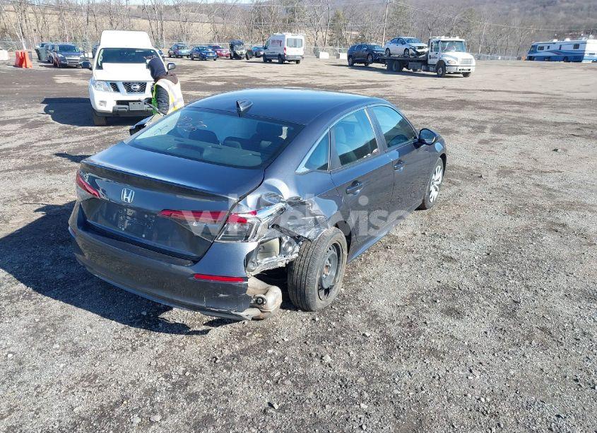 Photo 4 of 2022 Honda Civic LX (VIN 2HGFE2F28NH516644)