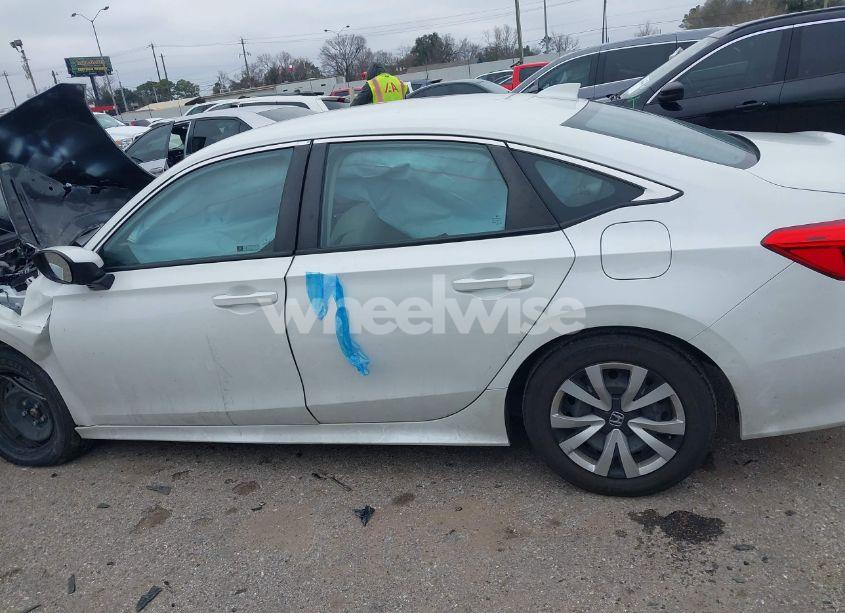 Photo 14 of 2022 Honda Civic LX (VIN 2HGFE2F28NH518488)