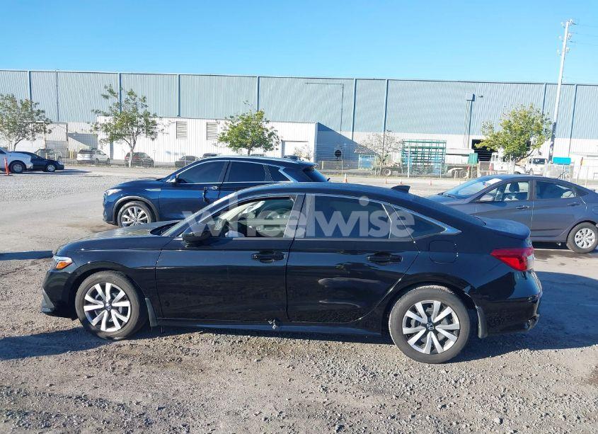 Photo 15 of 2022 Honda Civic LX (VIN 2HGFE2F29NH580563)