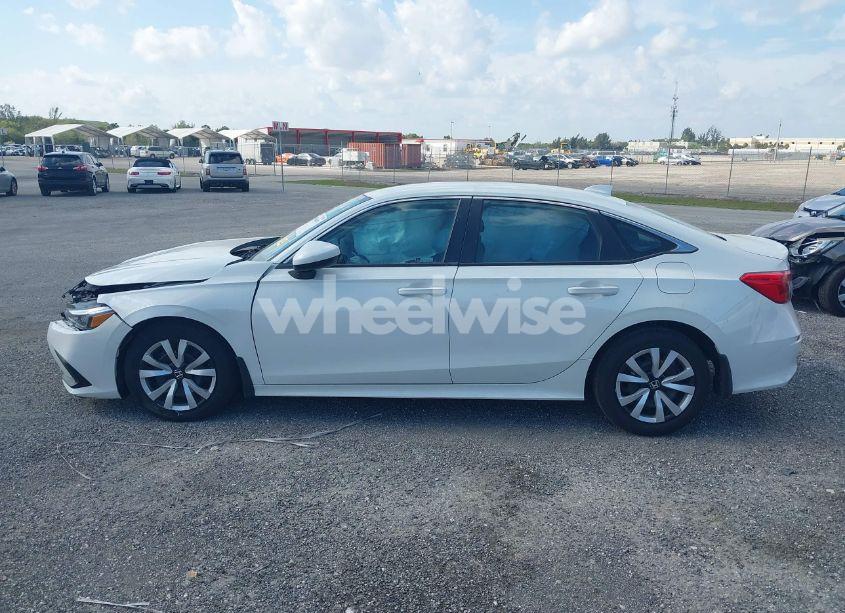 Photo 15 of 2024 Honda Civic LX (VIN 2HGFE2F29RH537427)