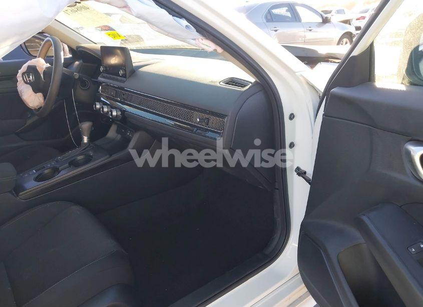 Photo 5 of 2024 Honda Civic LX (VIN 2HGFE2F29RH537427)