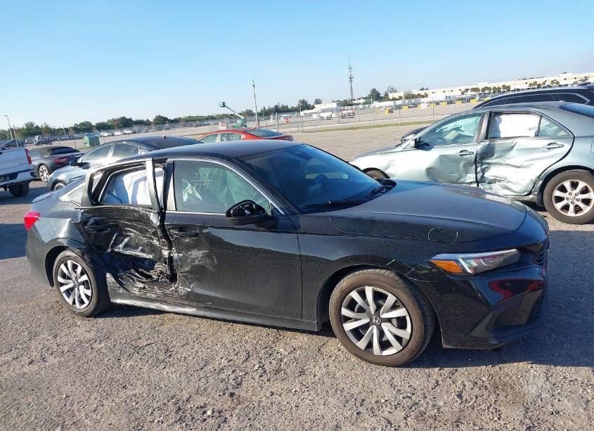 Photo 13 of 2022 Honda Civic LX (VIN 2HGFE2F2XNH516029)