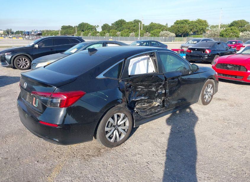 Photo 4 of 2022 Honda Civic LX (VIN 2HGFE2F2XNH516029)