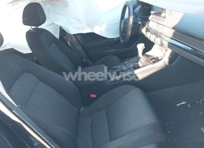 Photo 5 of 2022 Honda Civic LX (VIN 2HGFE2F2XNH549077)