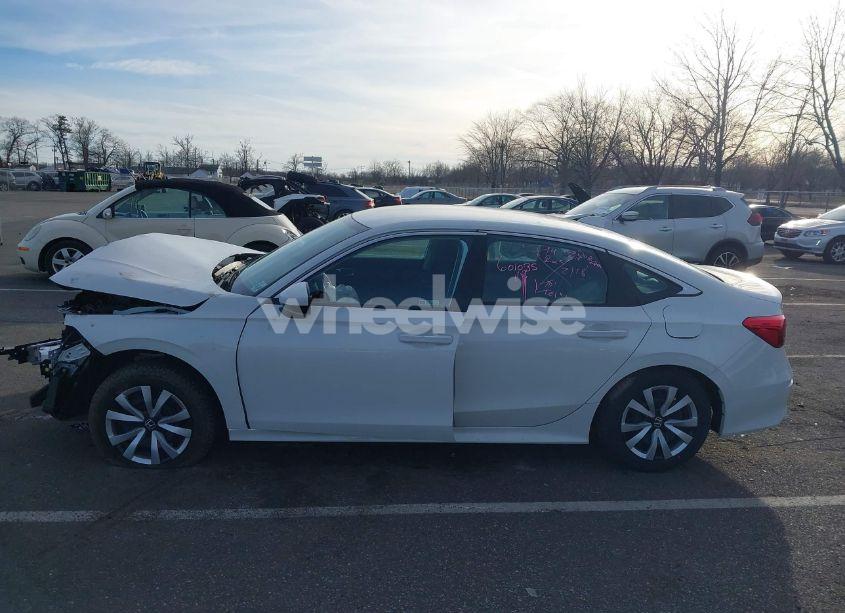 Photo 14 of 2024 Honda Civic LX (VIN 2HGFE2F2XRH556519)