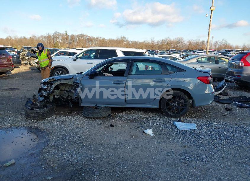 Photo 13 of 2022 Honda Civic SPORT (VIN 2HGFE2F50NH551561)