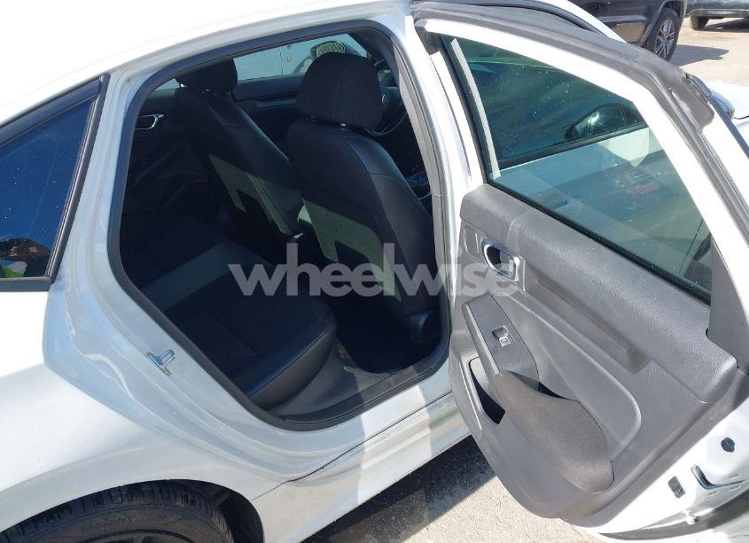 Photo 8 of 2022 Honda Civic SPORT (VIN 2HGFE2F50NH588397)