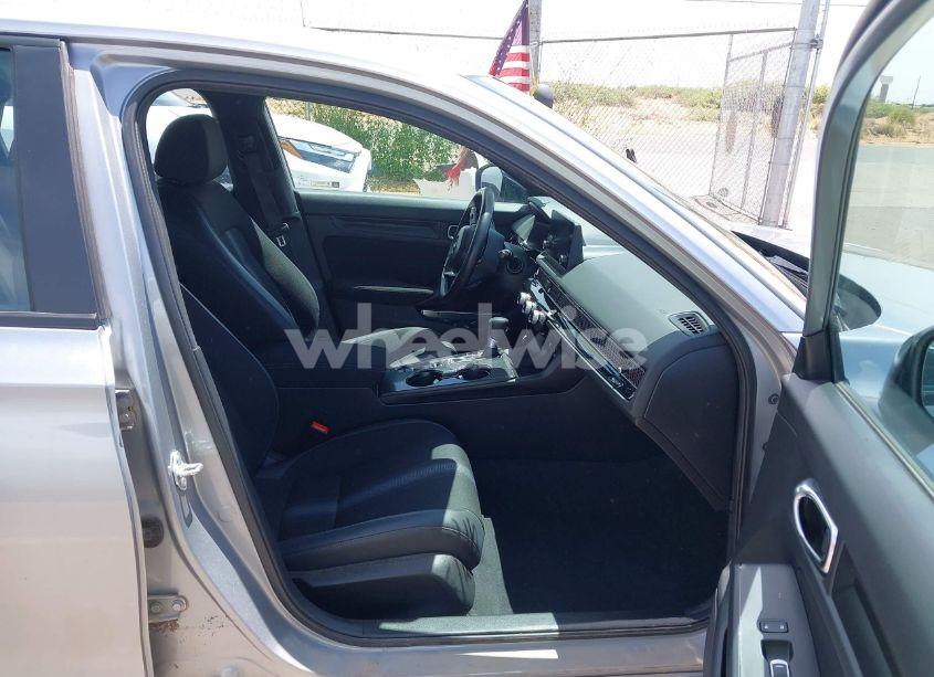 Photo 5 of 2024 Honda Civic SPORT (VIN 2HGFE2F50RH556474)