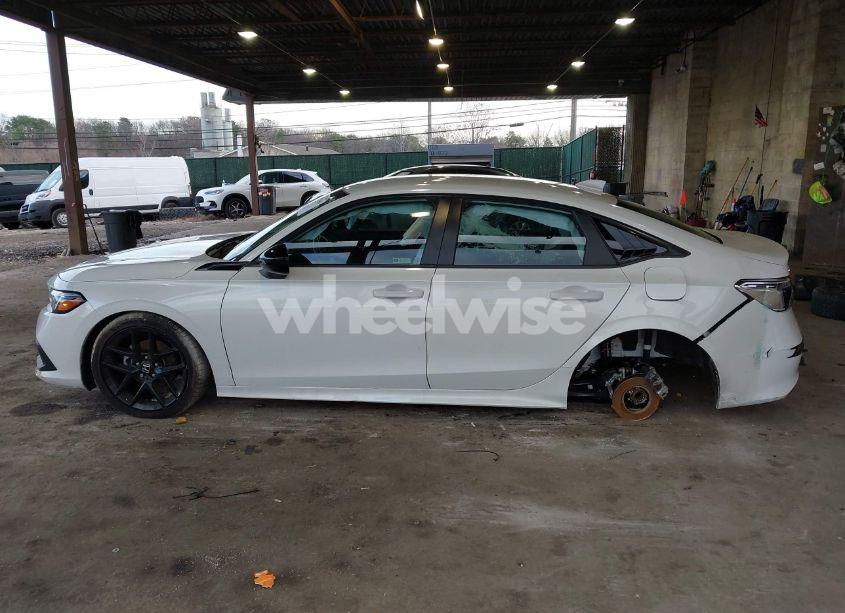 Photo 15 of 2024 Honda Civic SPORT (VIN 2HGFE2F50RH575185)