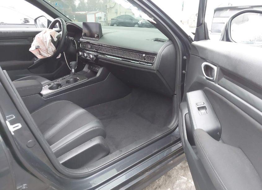 Photo 5 of 2025 Honda Civic SPORT (VIN 2HGFE2F50SH520743)