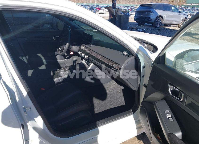 Photo 5 of 2025 Honda Civic SPORT (VIN 2HGFE2F50SH540491)