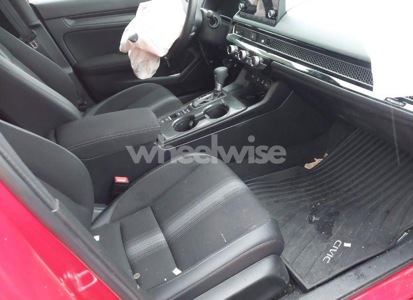 Photo 5 of 2025 Honda Civic SPORT (VIN 2HGFE2F50SH543438)