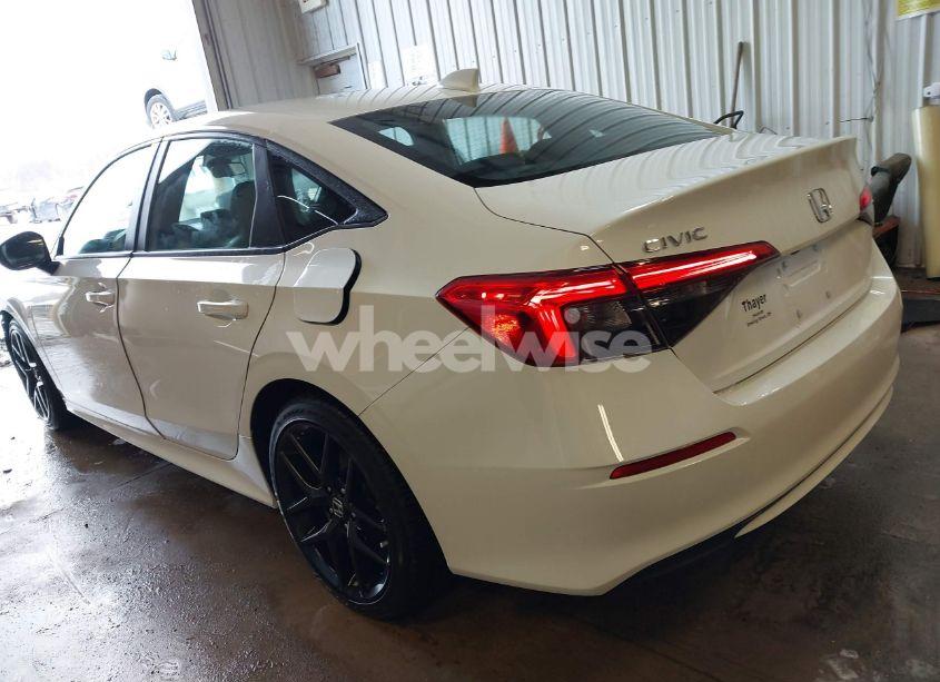 Photo 3 of 2022 Honda Civic SPORT (VIN 2HGFE2F51NH525938)