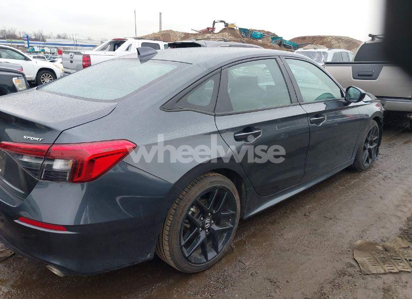 Photo 4 of 2024 Honda Civic SPORT (VIN 2HGFE2F51RH524794)