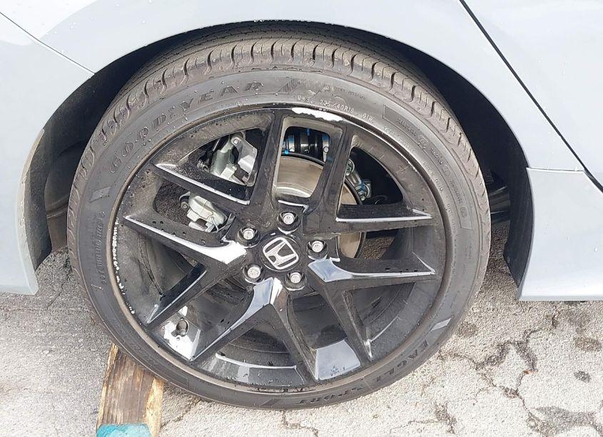 Photo 6 of 2025 Honda Civic SPORT (VIN 2HGFE2F51SH517866)