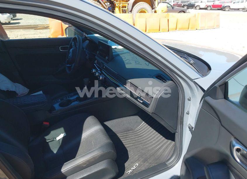 Photo 5 of 2025 Honda Civic SPORT (VIN 2HGFE2F51SH519181)