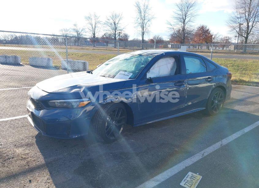 Photo 2 of 2025 Honda Civic SPORT (VIN 2HGFE2F51SH521030)