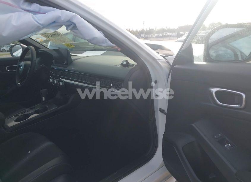 Photo 5 of 2025 Honda Civic SPORT (VIN 2HGFE2F51SH535722)