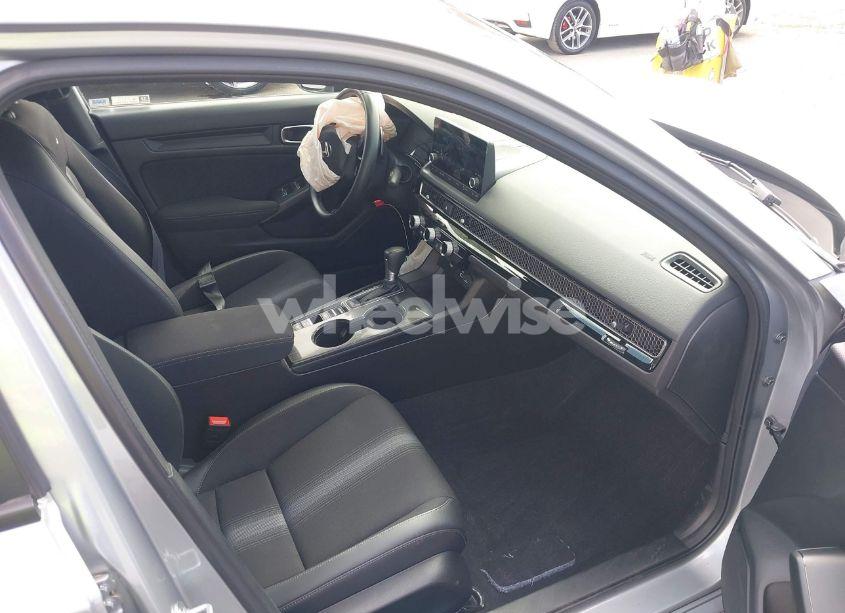 Photo 5 of 2022 Honda Civic SPORT (VIN 2HGFE2F52NH568104)